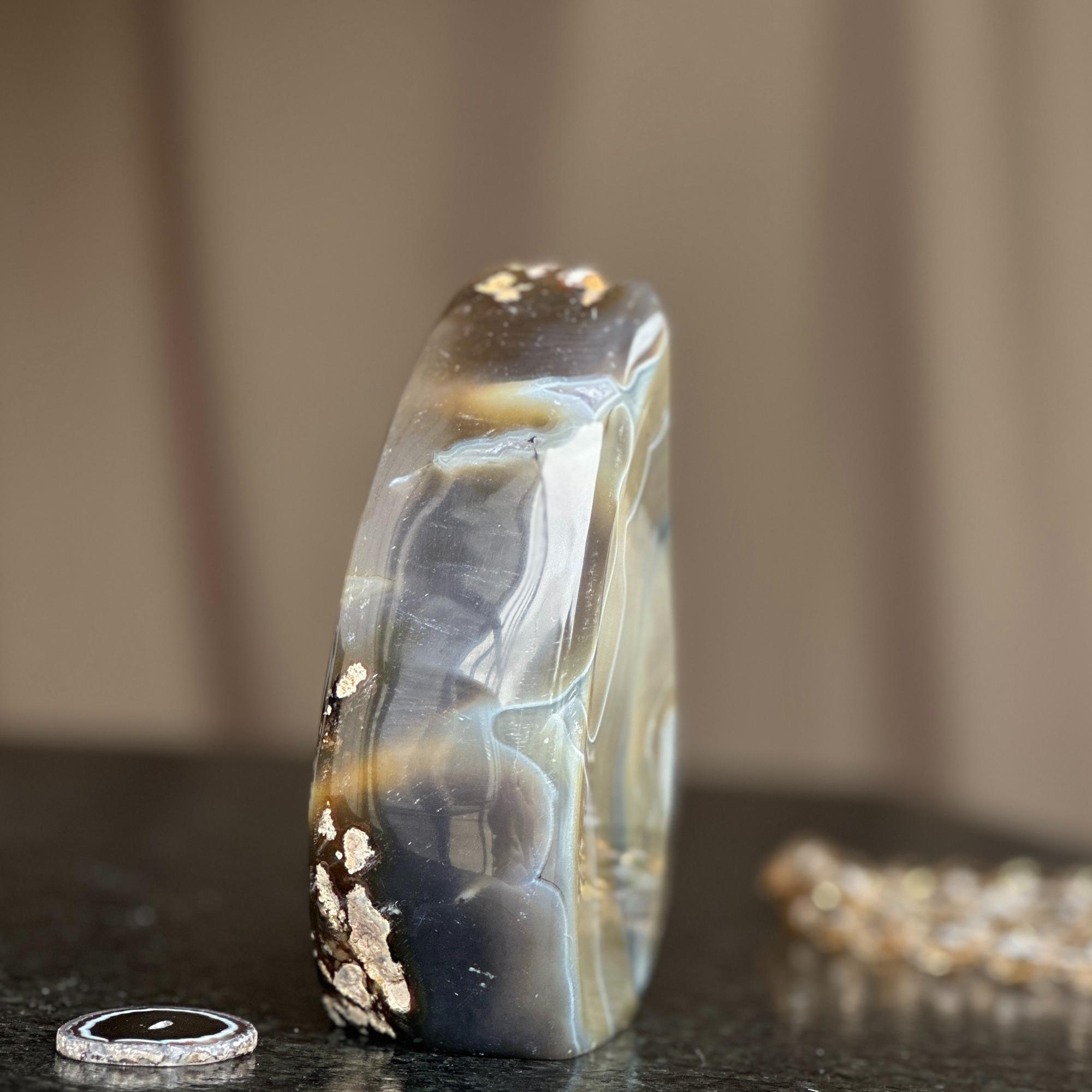 Crystal decorative pieces