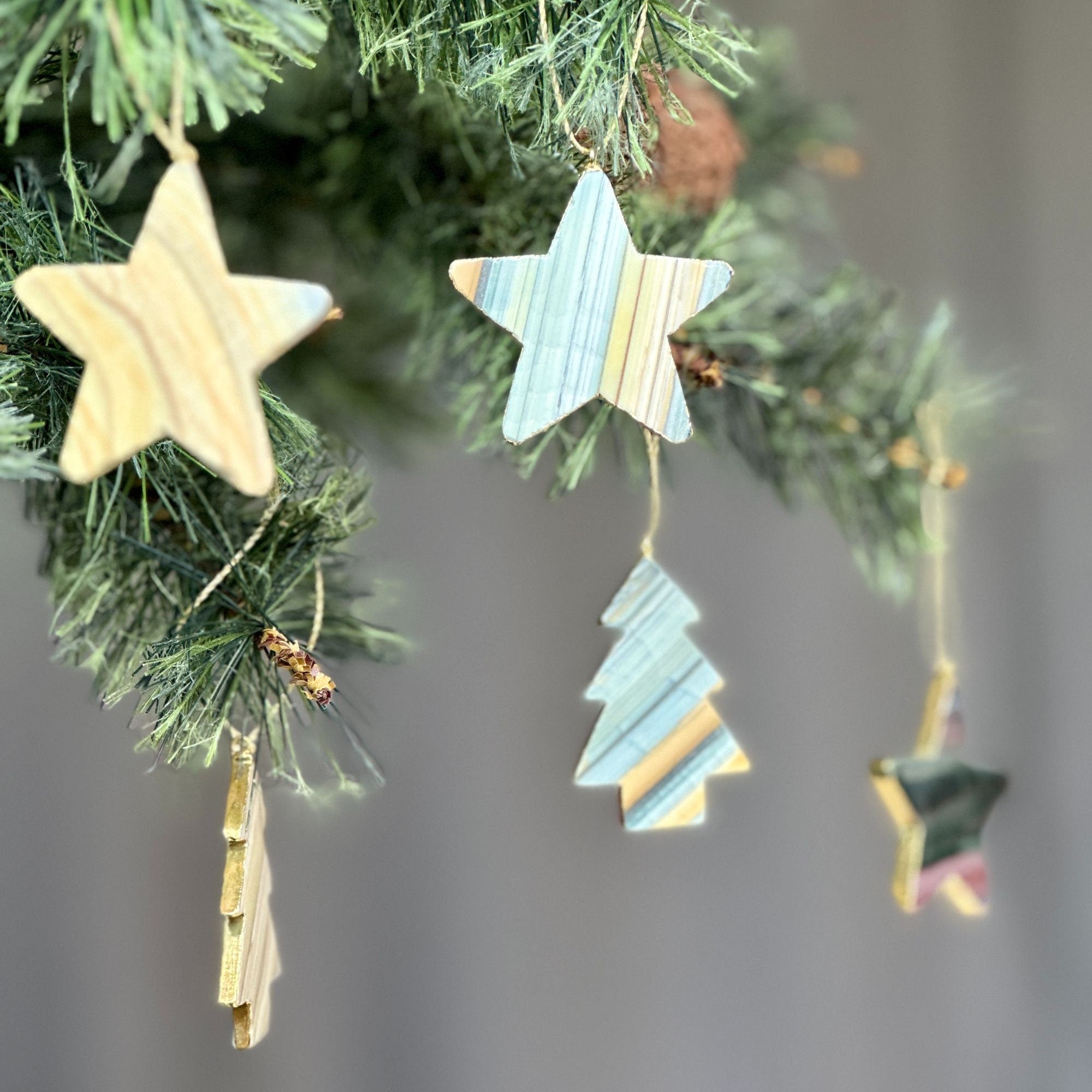 Agate & Jasper Crystal Christmas Tree Ornament (Set of 4 pieces), Handmade Christmas Star and Pine Tree Decor, Genuine Colorful Agate Stones