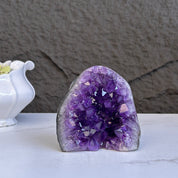 Amethyst geode with Agate formations