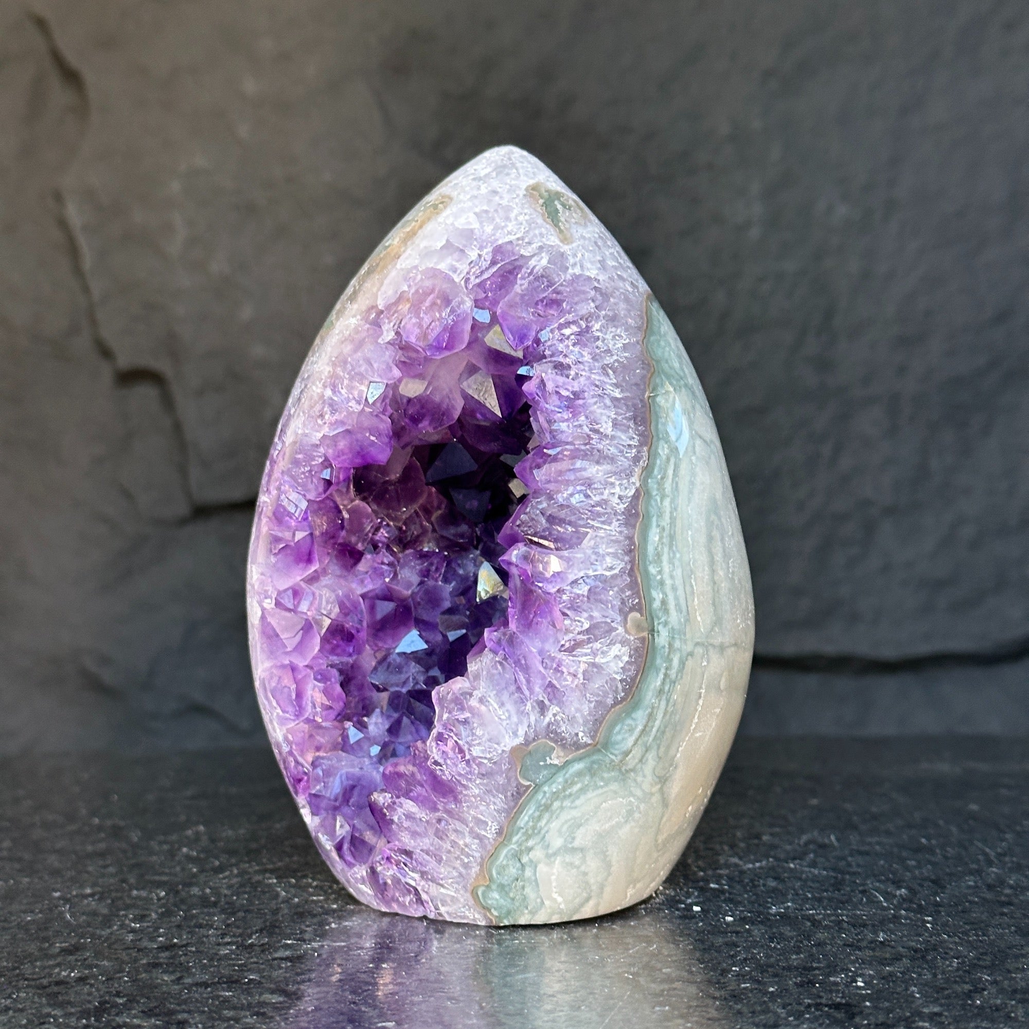 Outstanding Natural Amethyst Crystal Geode, Amethyst Egg for collectors