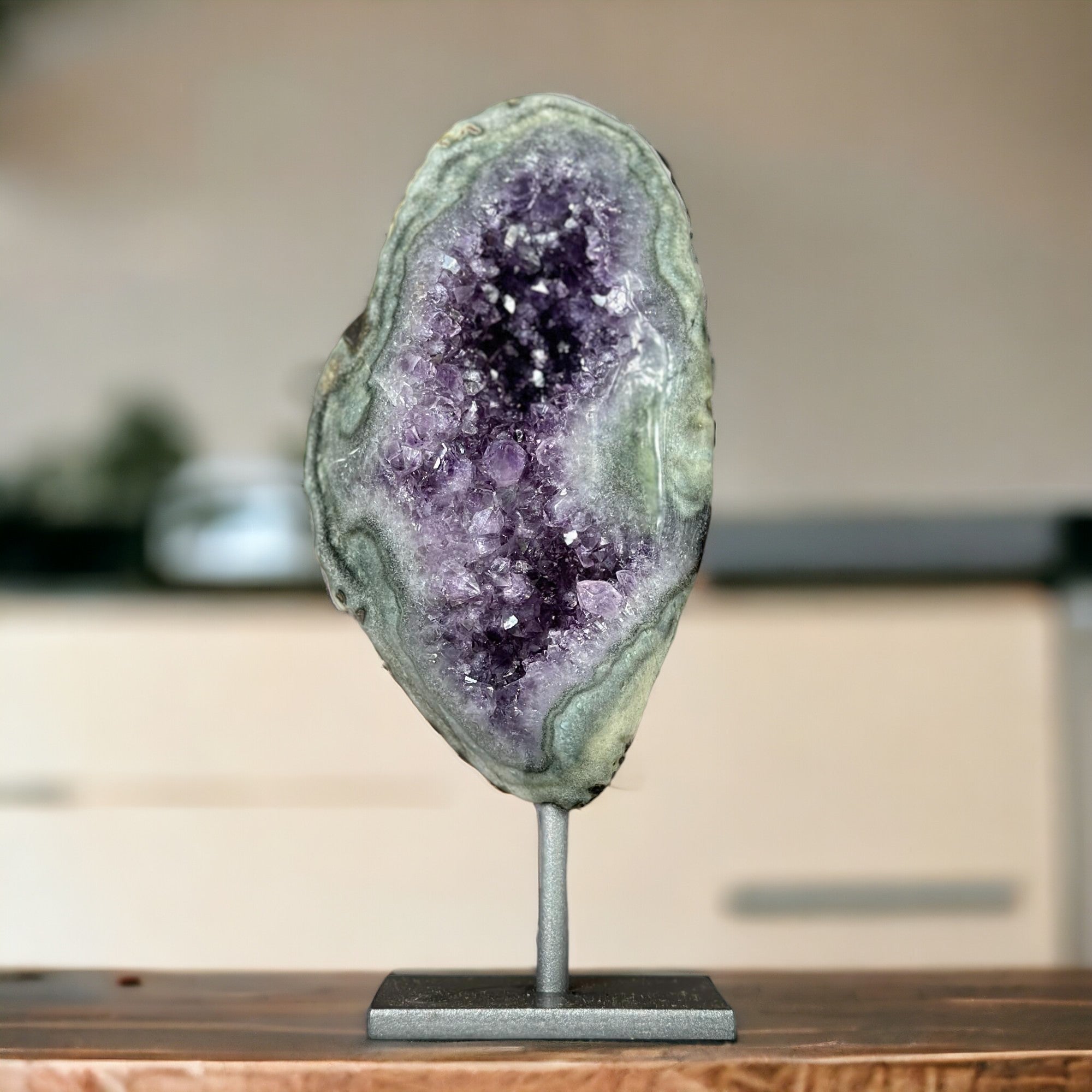 Amethyst with Stalactite Eye formation and Metal Base, Druzy Crystal 100% natural
