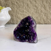 Large crystals Amethyst geode with Agate formations