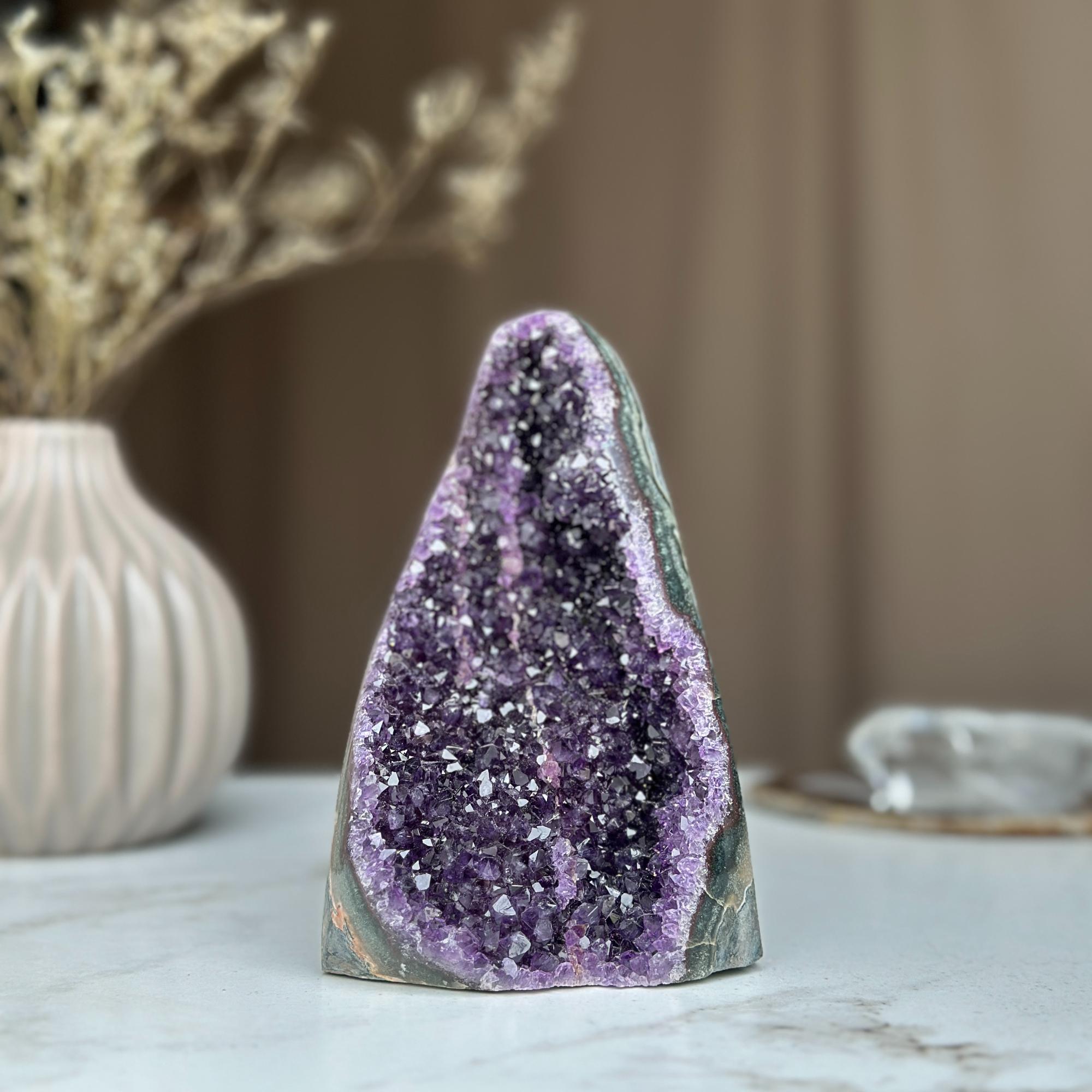 Cathedral Amethyst geode, Unique raw amethyst cluster