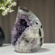 Amethyst and agate Stone Flame, Healing Crystals, Unique Amethyst Flame Carving