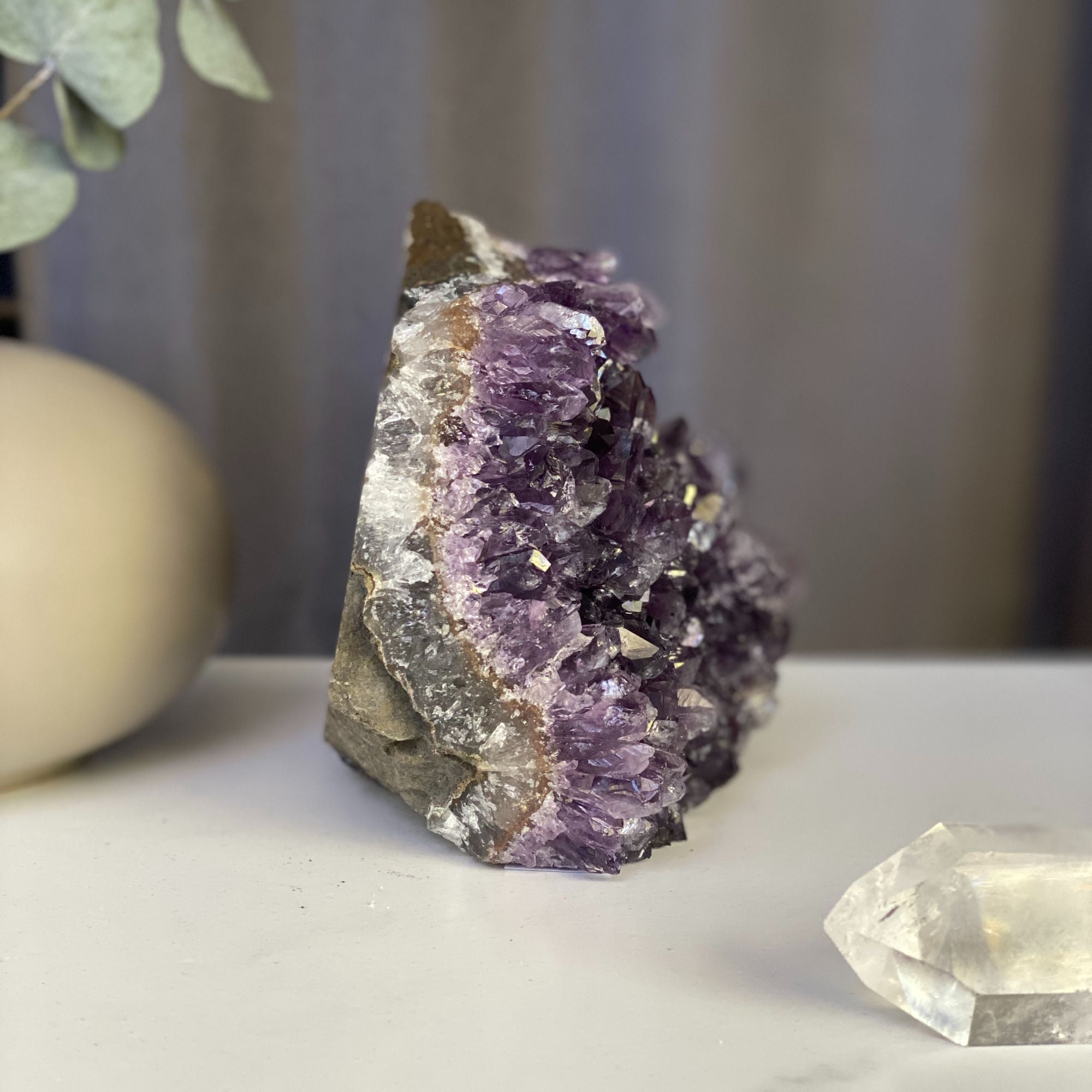 Large crystals (2 Lb) Amethyst geode with Agate formations
