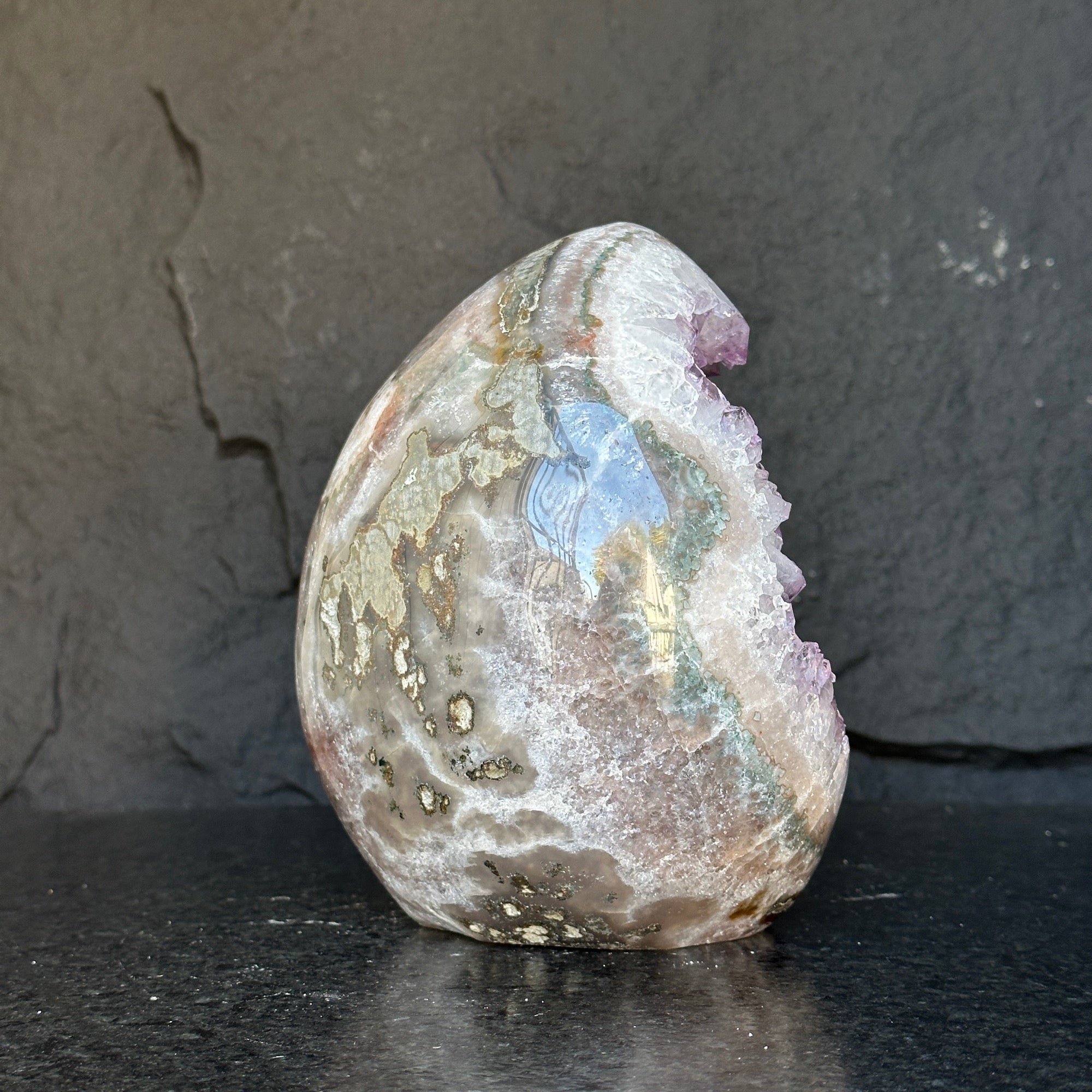 Quartz, Amethyst and Agate Stone Egg, full of colors, just for collectors, 7.5 Lb Oval Full polished Crystal