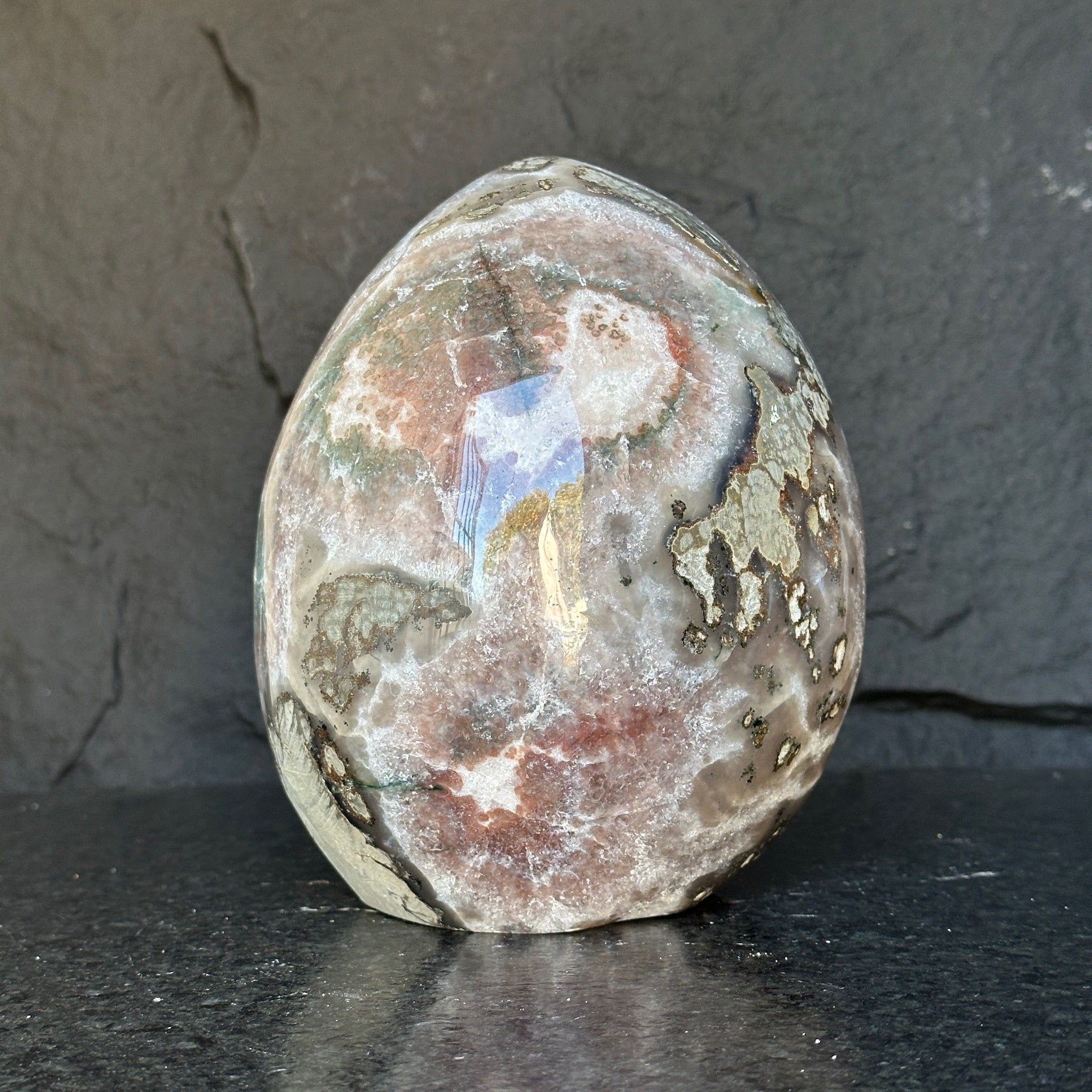 Quartz, Amethyst and Agate Stone Egg, full of colors, just for collectors, 7.5 Lb Oval Full polished Crystal