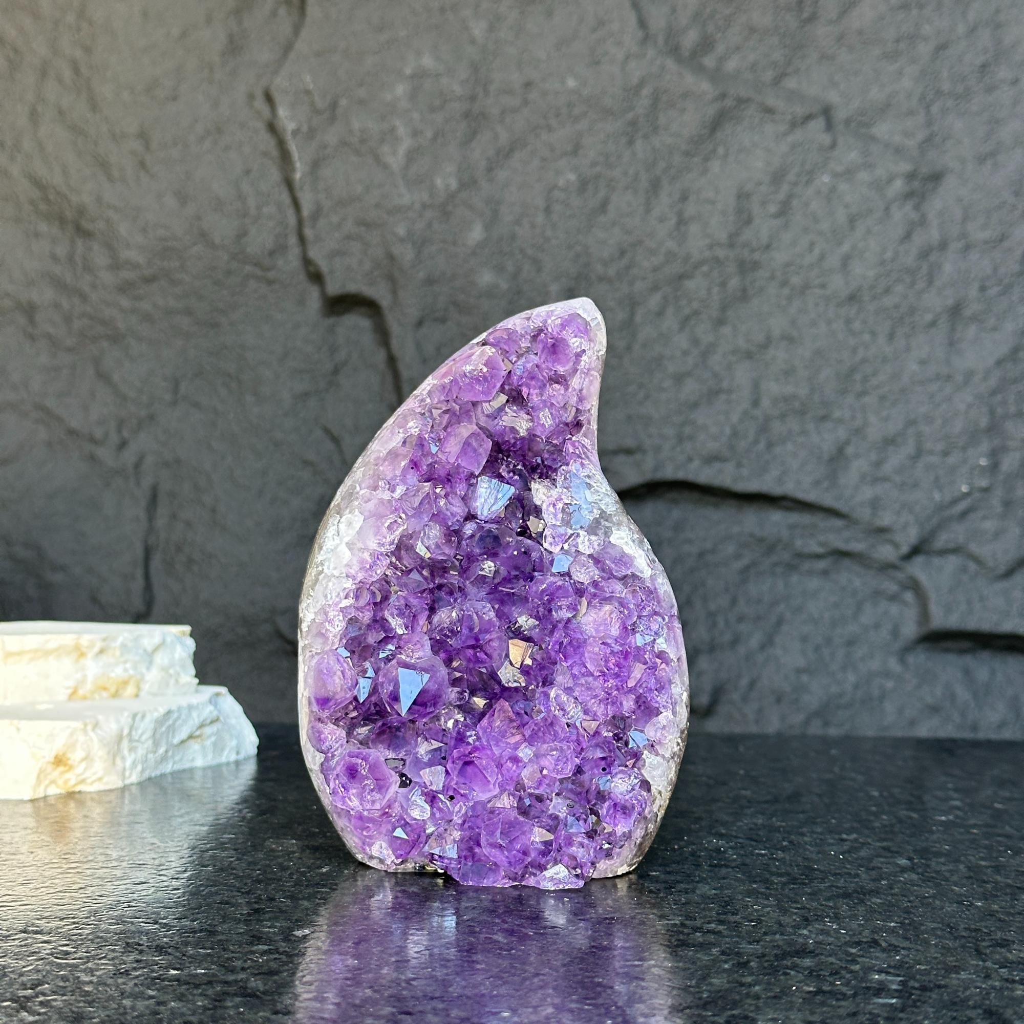 Large Amethyst geode, Unique crystal cluster with Agate formations