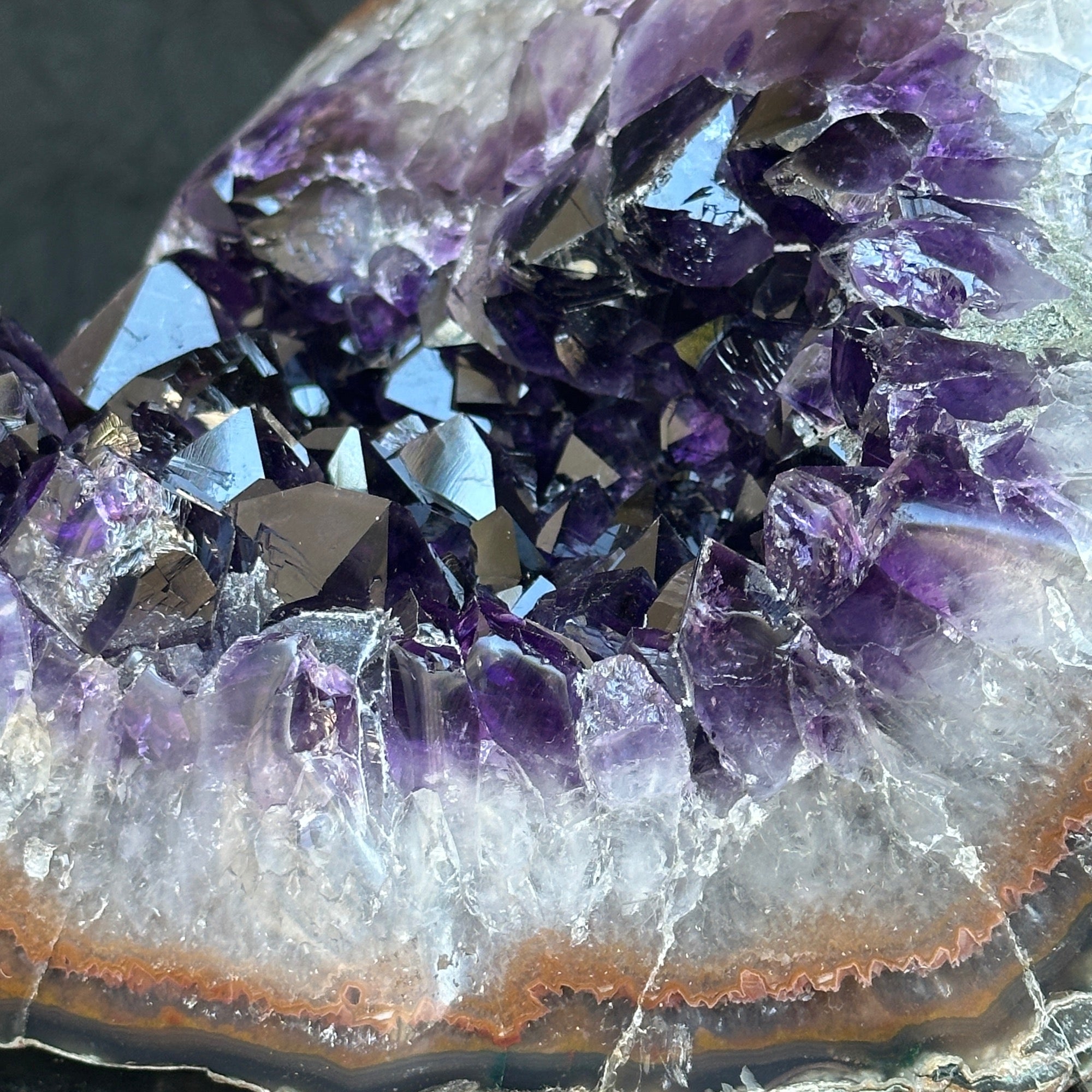 Large Amethyst Geode Cave with Agate edges, Unique Home Decor Crystal, High Quality Quartz, Crystal centerpiece