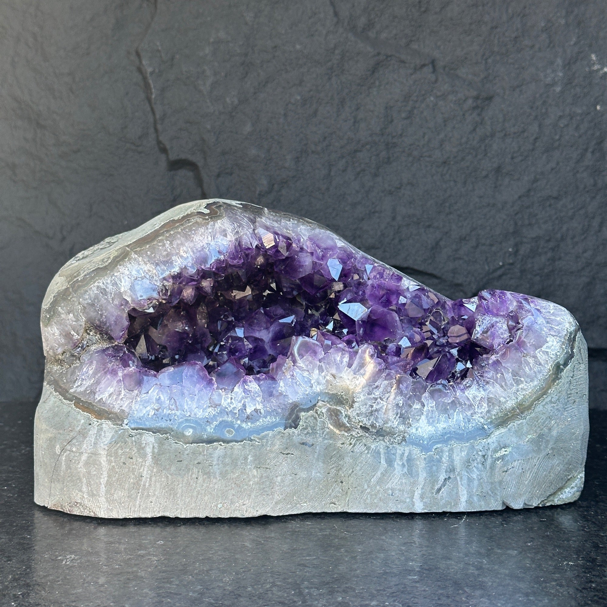 Superb Crystal Geode, Large Cave, Amethyst Crystal for collectors, 5 in Tall Full polished stone, Stunning decor AAA Crystal