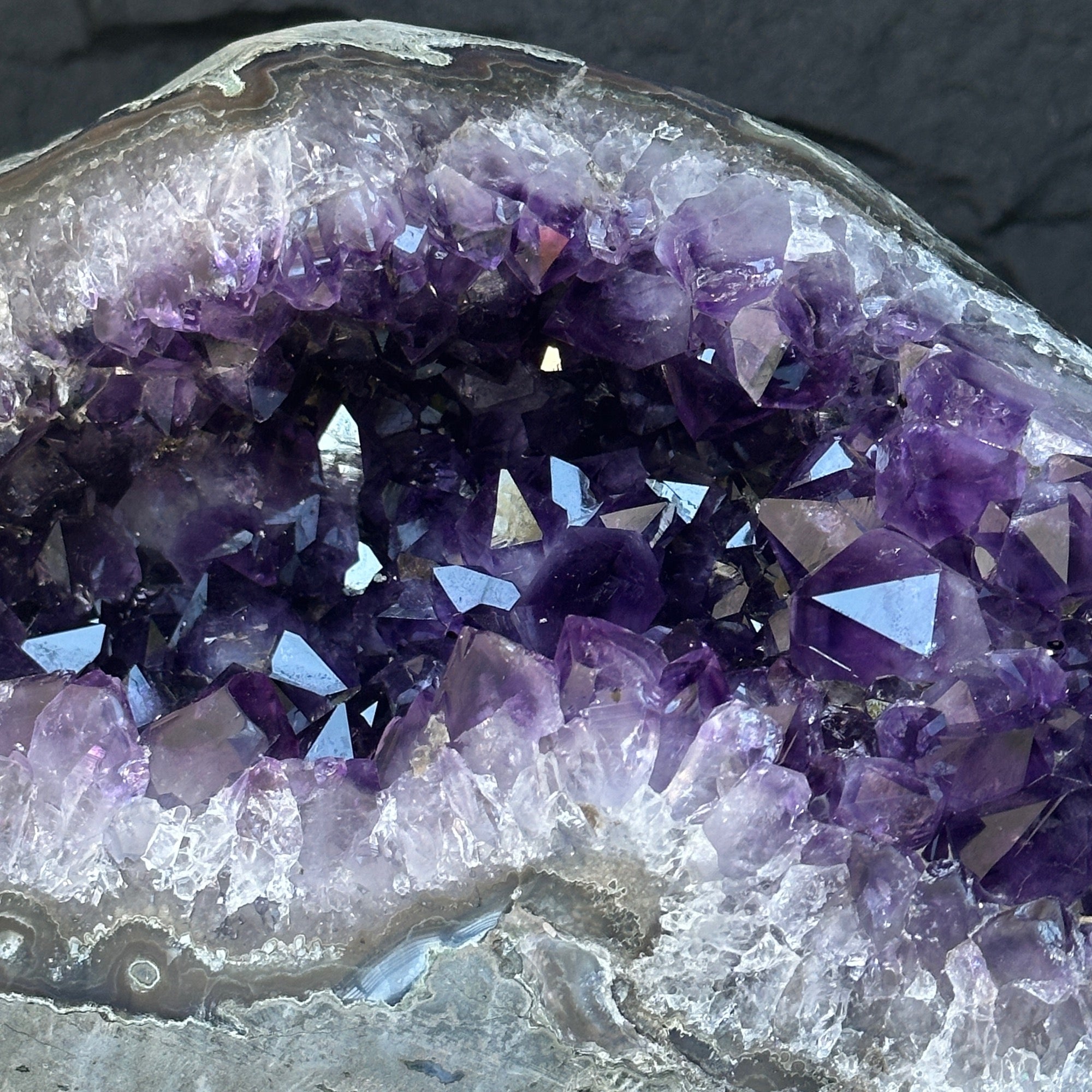 Superb Crystal Geode, Large Cave, Amethyst Crystal for collectors, 5 in Tall Full polished stone, Stunning decor AAA Crystal
