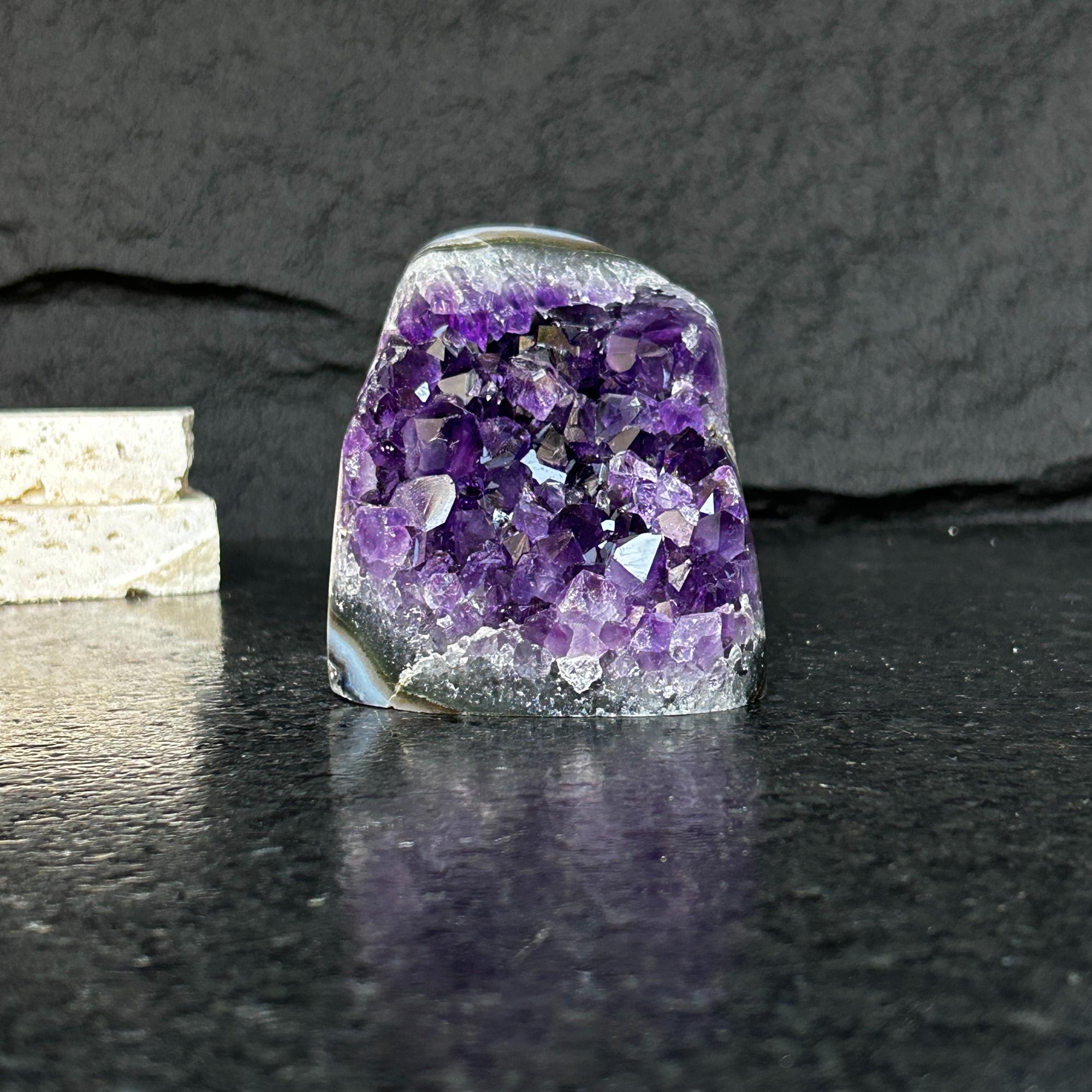 Amethyst cathedral geode, Amethyst self standing, Real amethyst