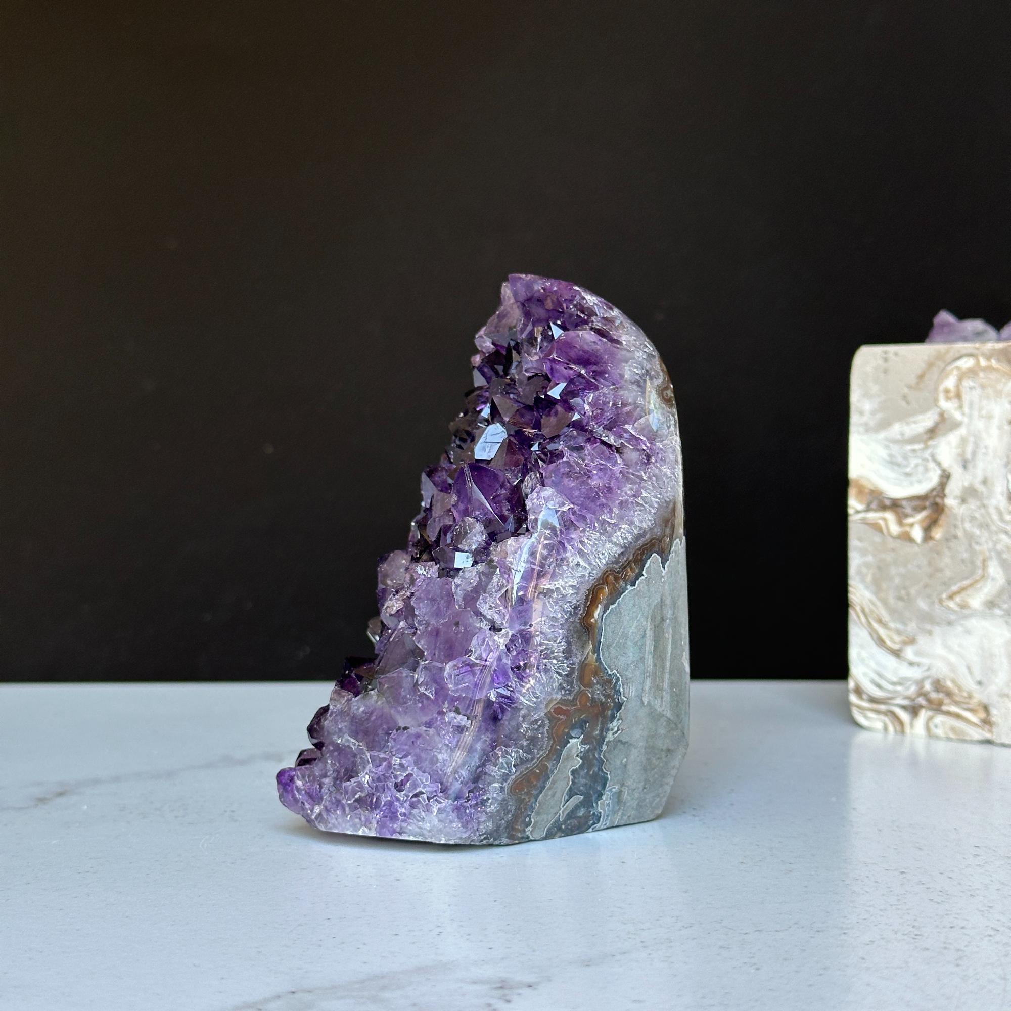 Large Amethyst geode, Unique crystal cluster with Agate formations