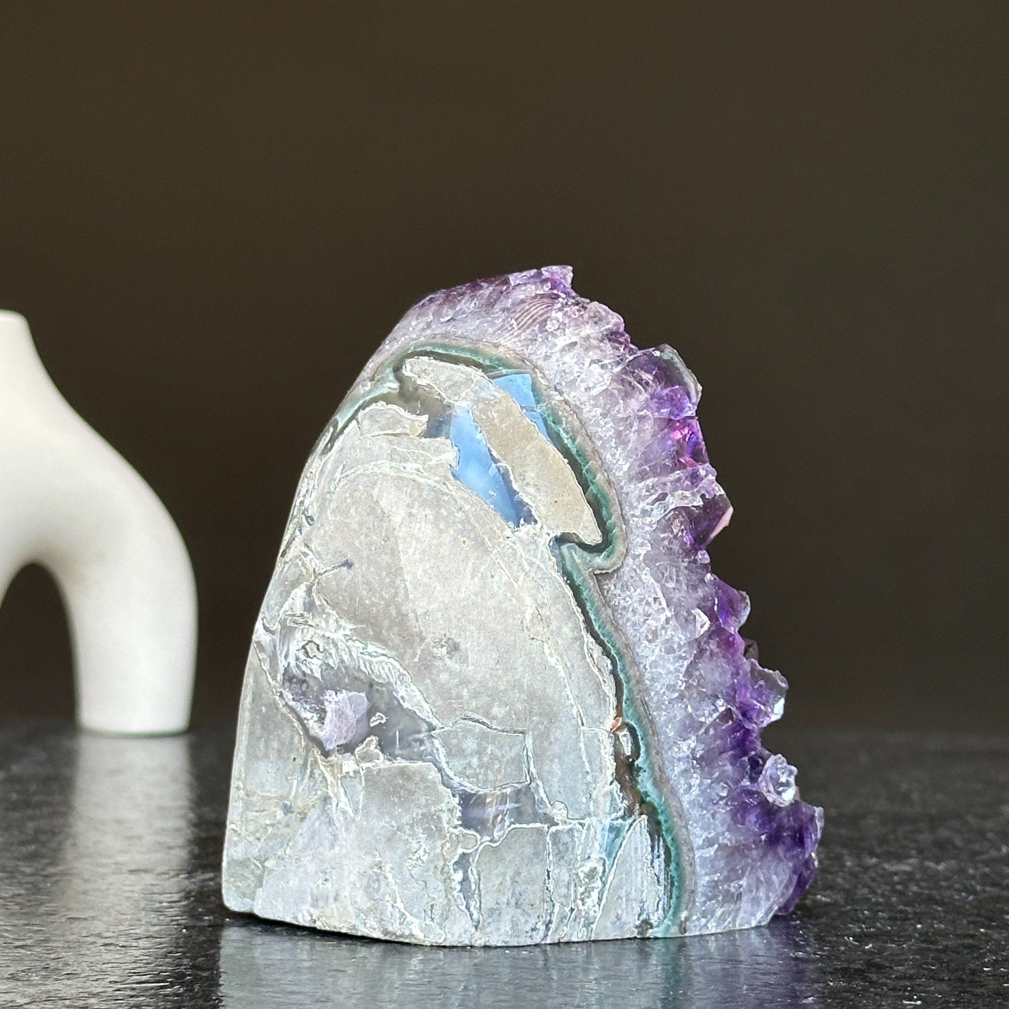 Amethyst raw stone, Cathedral amethyst, large crystal cluster