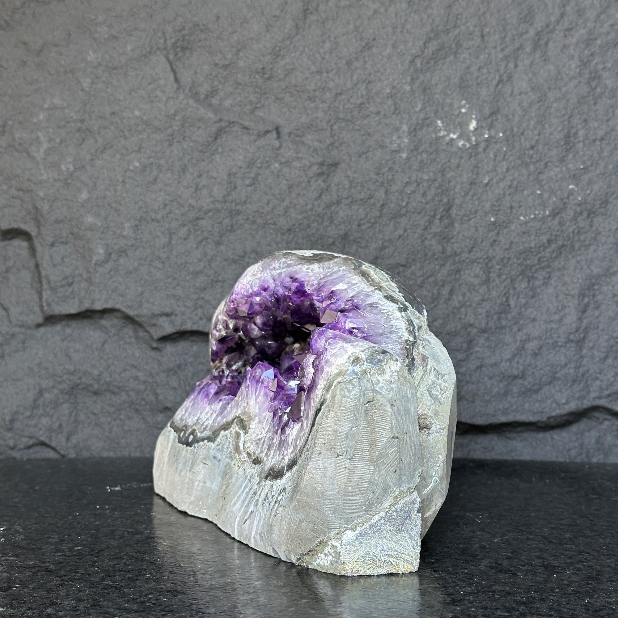 Superb Crystal Geode, Large Cave, Amethyst Crystal for collectors, 5 in Tall Full polished stone, Stunning decor AAA Crystal