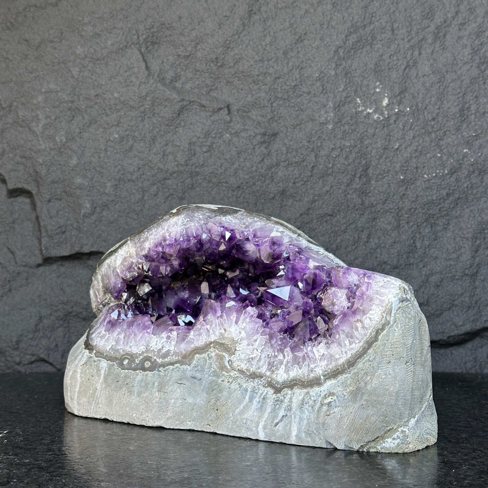Superb Crystal Geode, Large Cave, Amethyst Crystal for collectors, 5 in Tall Full polished stone, Stunning decor AAA Crystal