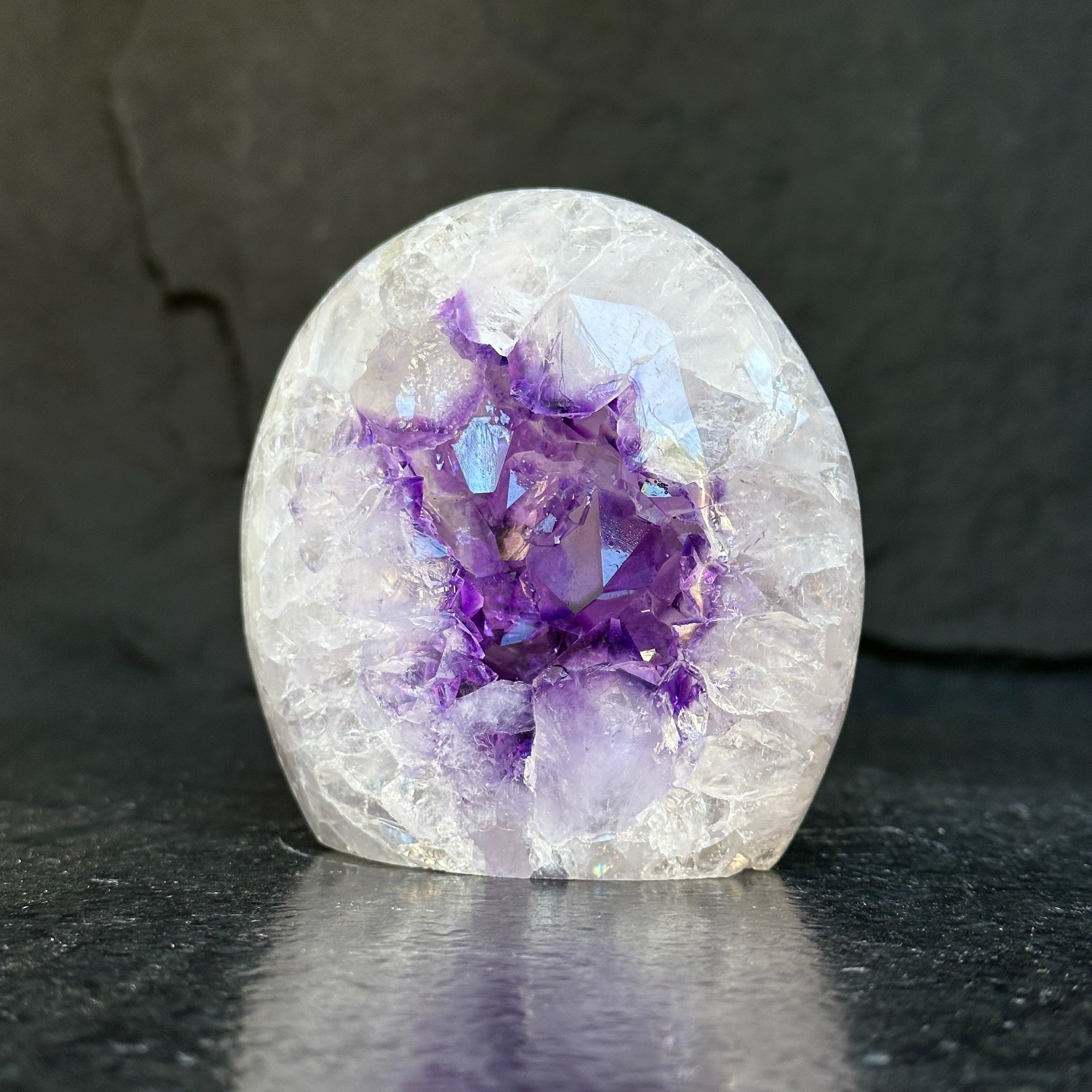 Amethyst Cave, Crystal Quartz Geode Stone, Natural Specimen Egg-Shaped