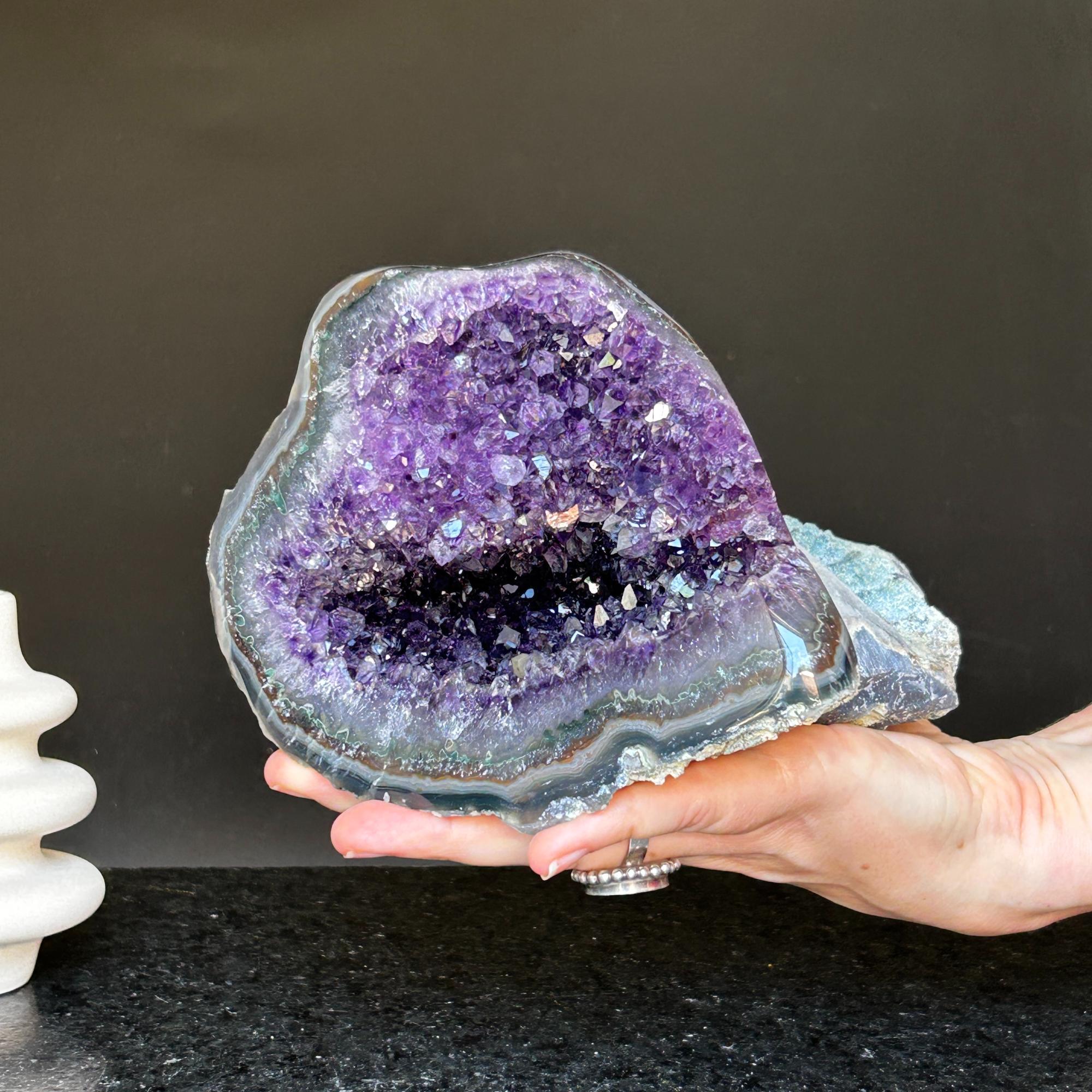 Natural Amethyst Stone Geode, Flat Geode with Agate formations, Uruguayan Amethyst Cave