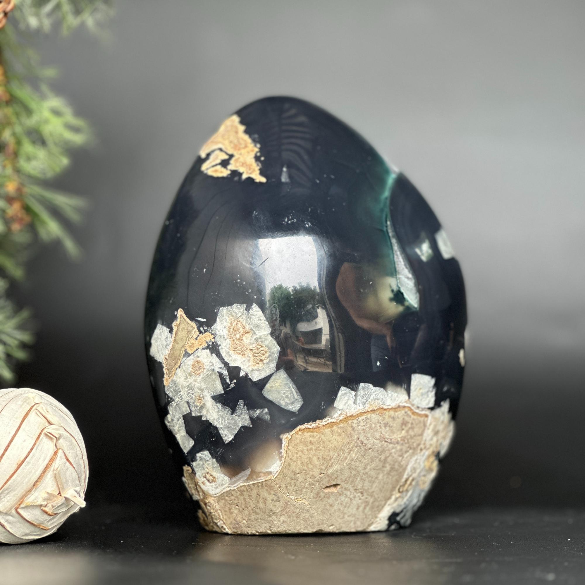 Extra Large Amethyst Geode Cave, Oval shaped Full polished stone, Stunning decor piece, Giant Crystal