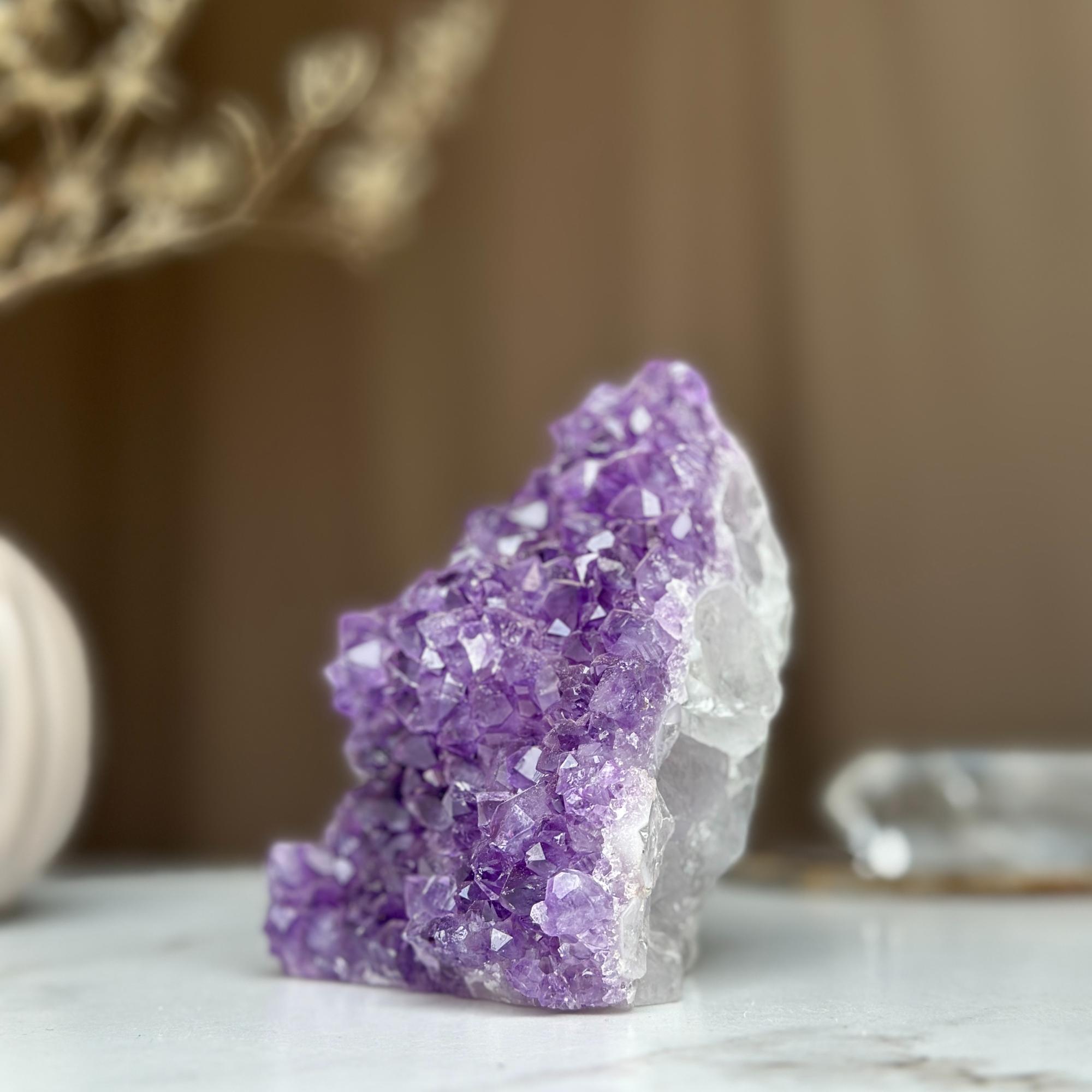 Amethyst cathedral geode, Amethyst self standing, Real amethyst