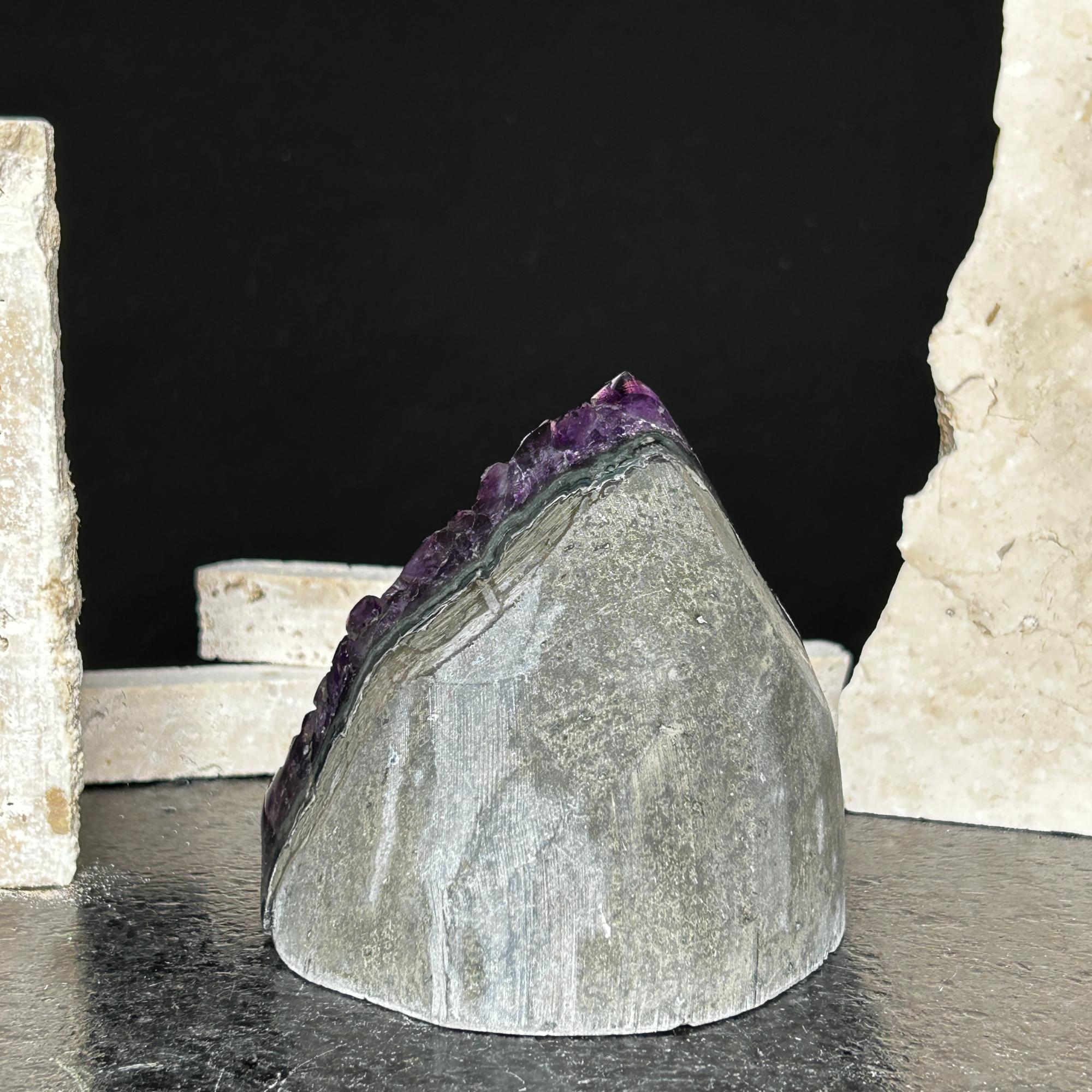 Large crystals (2 Lb) Amethyst geode with Agate formations