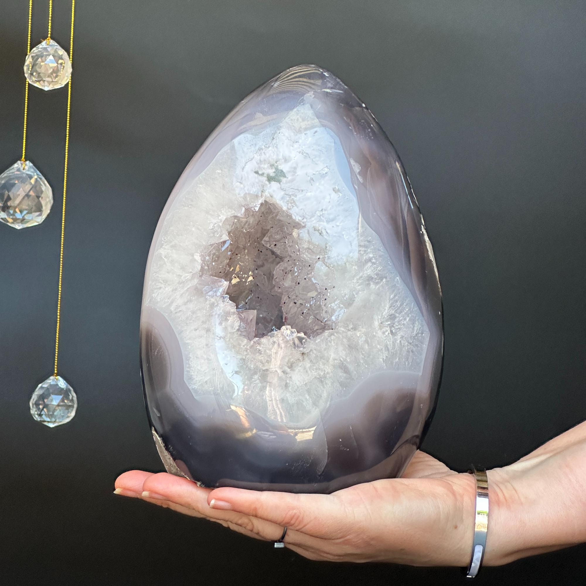 Quartz and Agate Stone Egg, full of colors, just for collectors, 9 Lb Oval Full polished Crystal