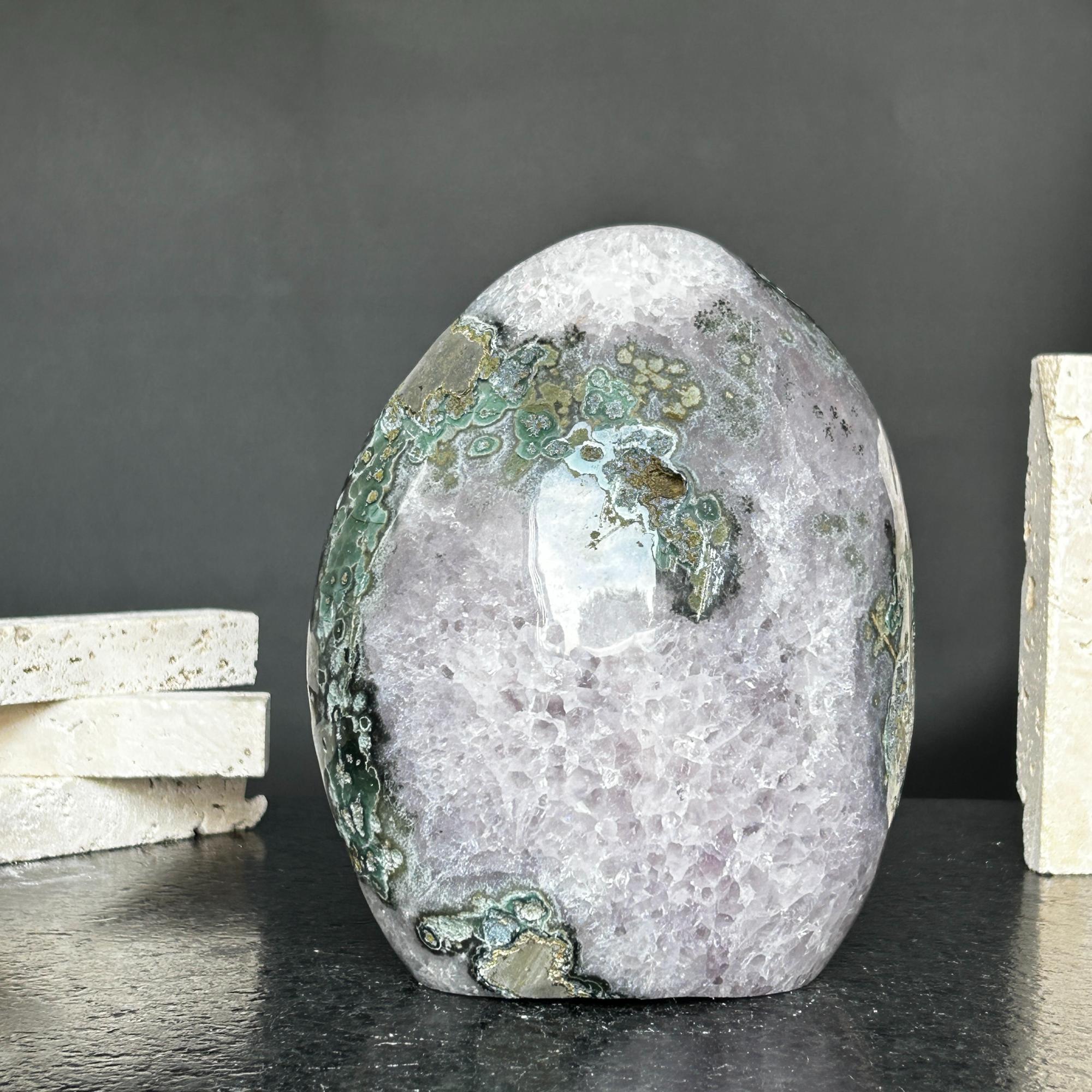 High Quality Amethyst Geode, Statement piece for collectors, Large Cave Egg shaped, polished stone, Stunning decor AAA Crystal