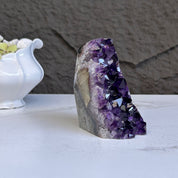 Large crystals Amethyst geode with Agate formations