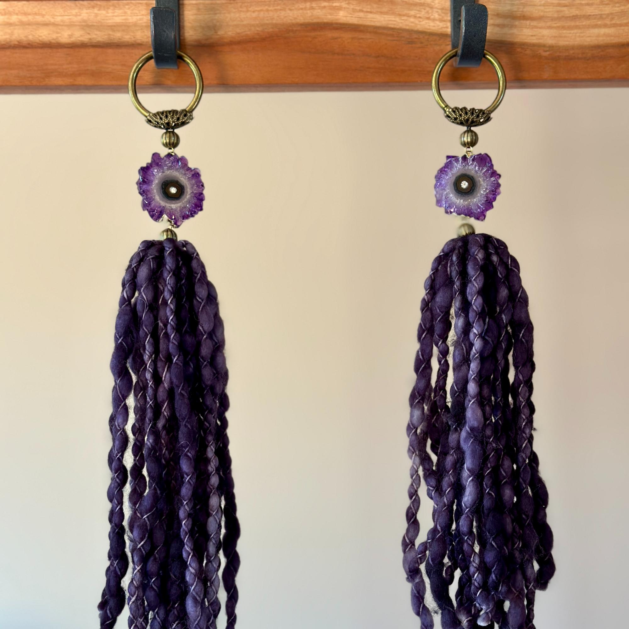 Merino Wool Garland with Stalactite Jasper, One of a kind decor piece, Natural Wall Hanging with Tassels, multiple uses Jasper Gift