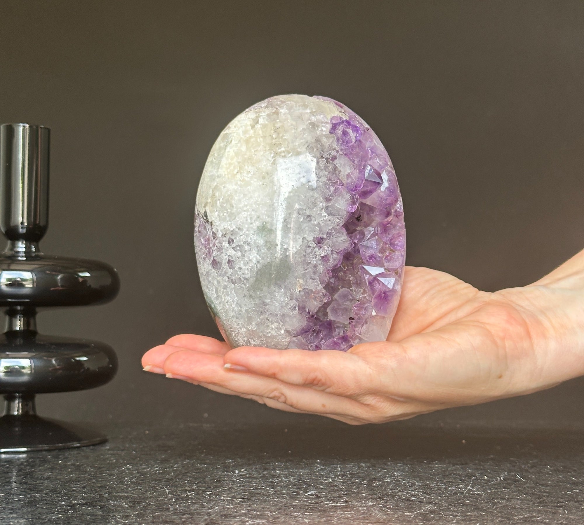Natural_Amethyst_Quartz_Geode_Egg_8313336299673_1.jpg