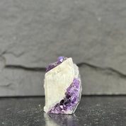 Large crystals amethyst geode