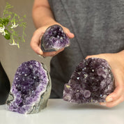 Amethyst geode set, 3 pieces of natural anxiety crystals, amethyst stones with agate edges, perfect for mediatation altar and home decor