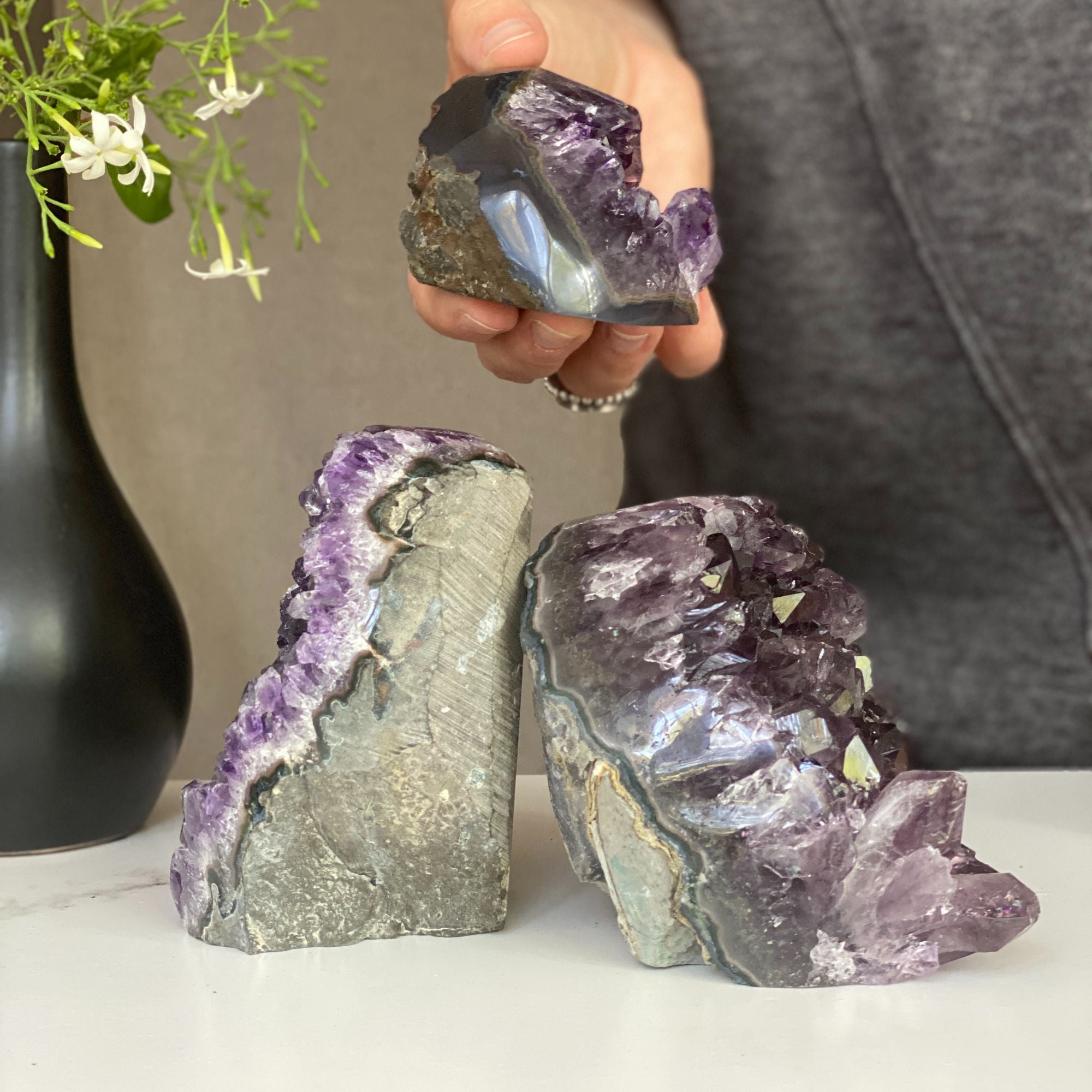 Amethyst geode set, 3 pieces of natural anxiety crystals, amethyst stones with agate edges, perfect for mediatation altar and home decor