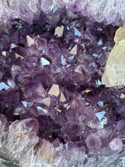 amethyst centerpiece with calcite