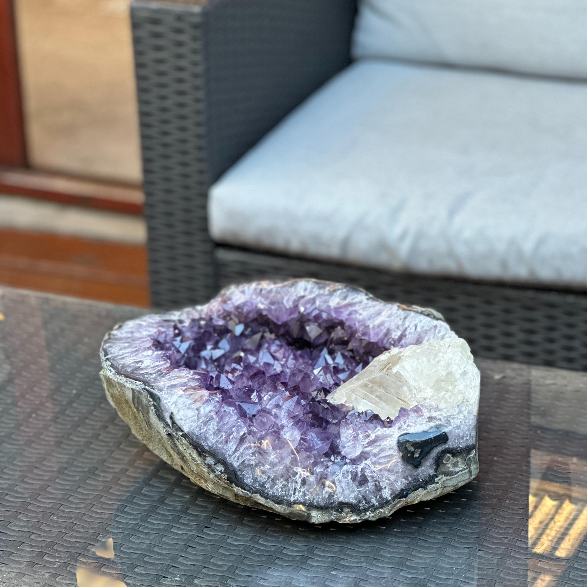amethyst centerpiece with calcite