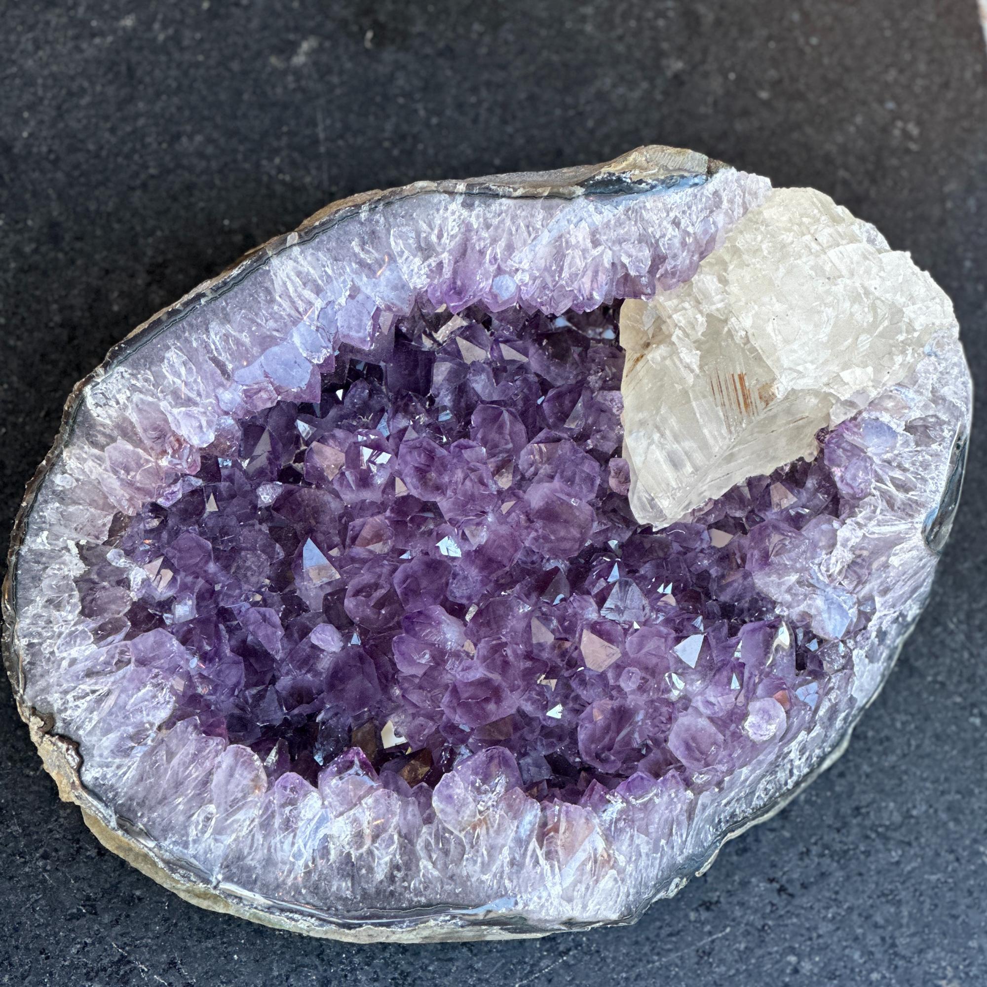amethyst centerpiece with calcite