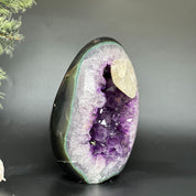 Extra Quality Amethyst Geode Cave, Natural Amethyst crystal