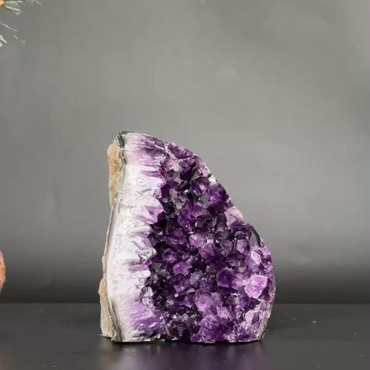 Cathedral Amethyst geode, Unique raw amethyst cluster
