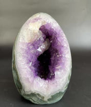 Uruguayan Amethyst and Agate Cave, Natural Geode, 6 inches Amethyst crystal
