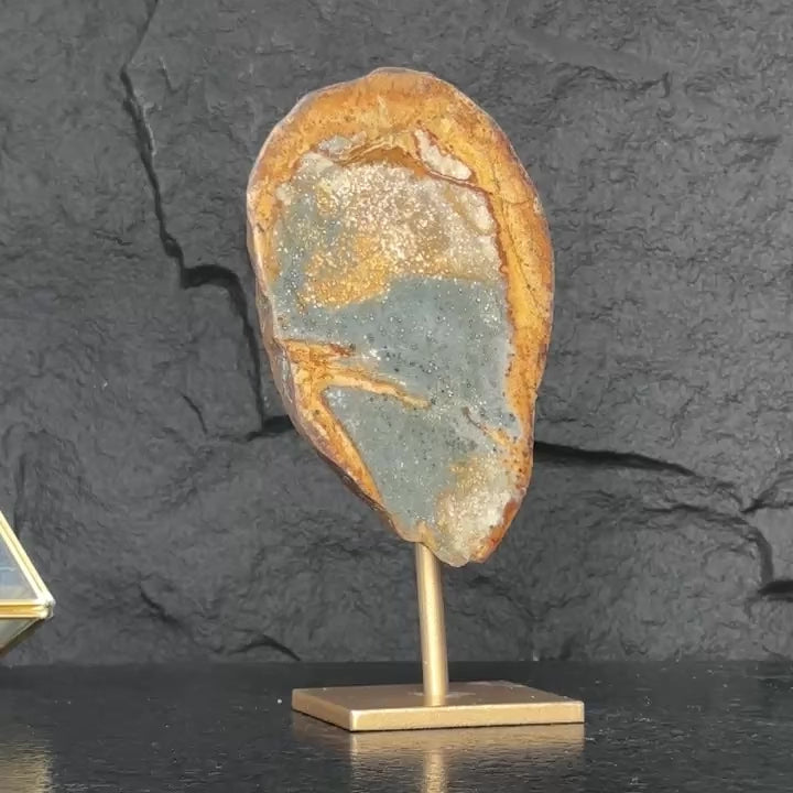 Incredible Jasper formation and Metal Base, Rare Crystal 100% natural