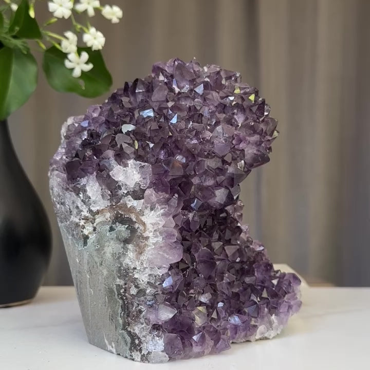 Amethyst cathedral, Stunning self standing amethyst with sparkly huge crystals points, Beautiful natural amethyst
