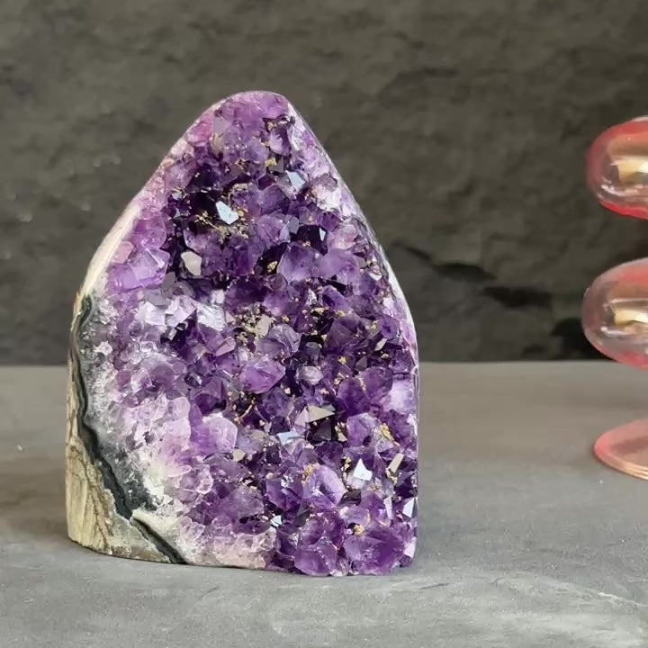 amethyst stone for home decor