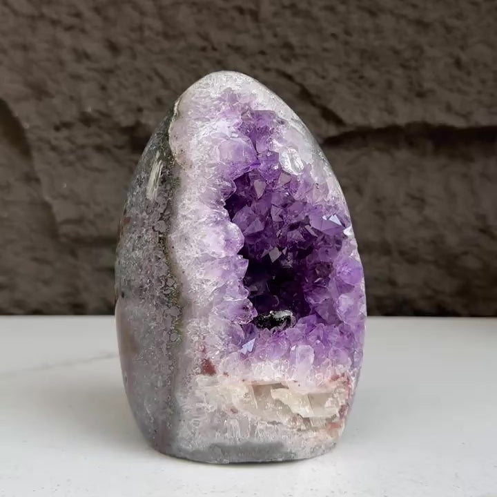 Natural Quartz Amethyst Geode Egg