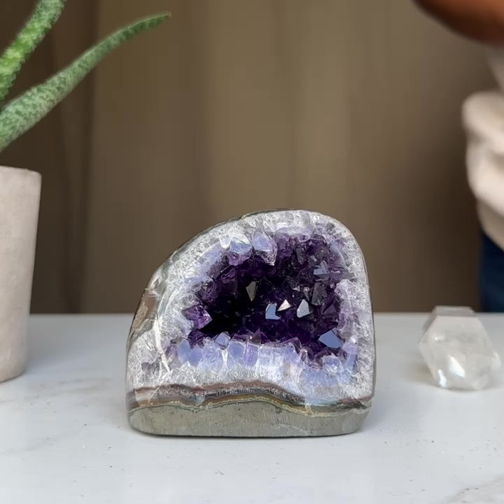 Amethyst Geode Cave, Deep Purple Amethyst crystal