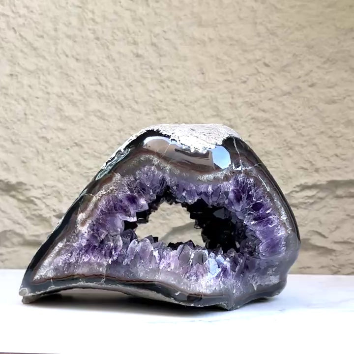 Superb Crystal Geode, Large Cave, Amethyst Crystal for collectors, 8 in Tall Full polished stone, Stunning decor AAA Crystal