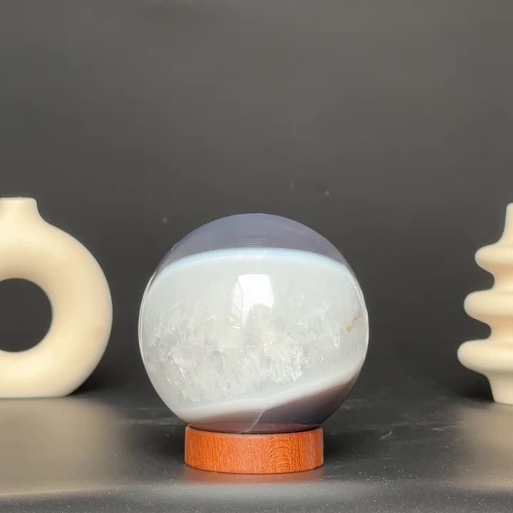 Sphere Quartz and agate Crystal, Crystal Ball, Unique home decoration piece, one of a kind specimen