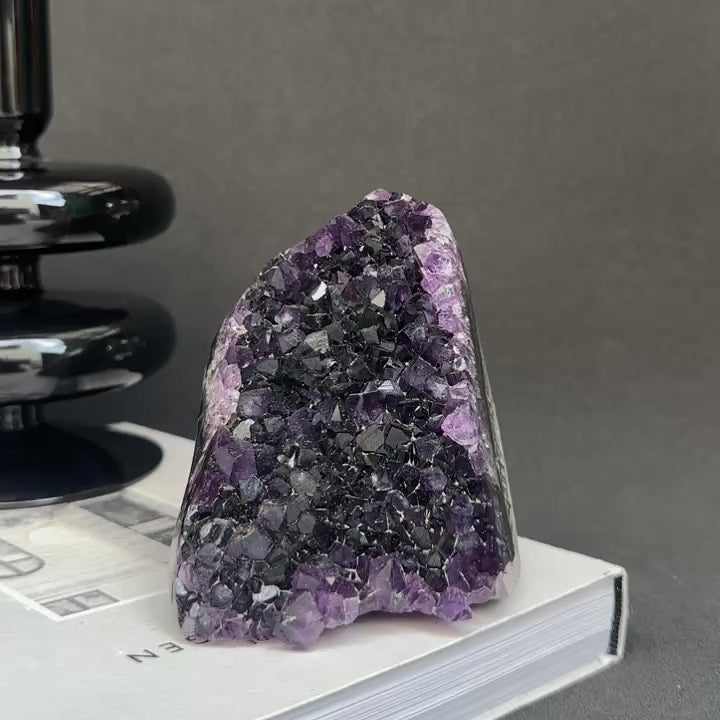 Amethyst raw stone, Cathedral amethyst, large crystal cluster
