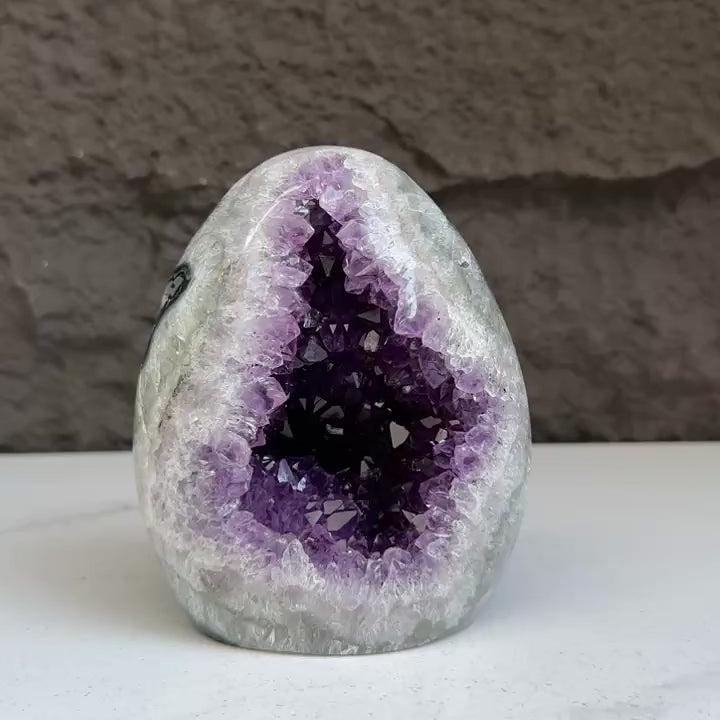 Amethyst Cut Base Crystal, Quartz Geodes, AAA Grade, Amethyst Free Standing Crystal