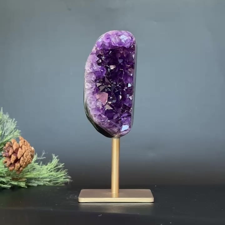 Amethyst, Stunning self standing amethyst with sparkly huge crystals points, Beautiful natural amethyst