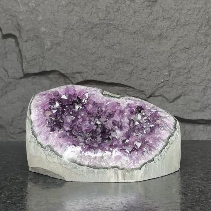 Unique Premium quality Amethyst, Geode cave amethyst 7 inches